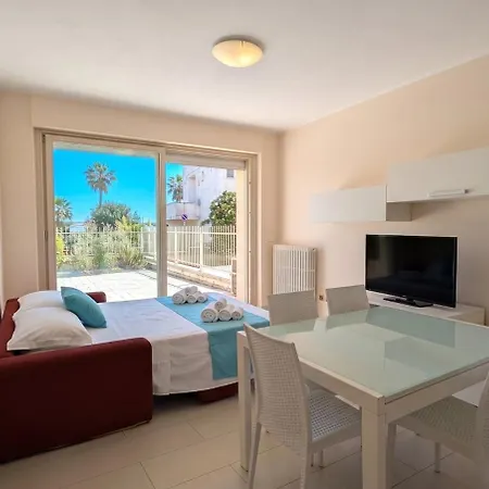 -cortile Privato- Ac Fronte Mare 8 Posti